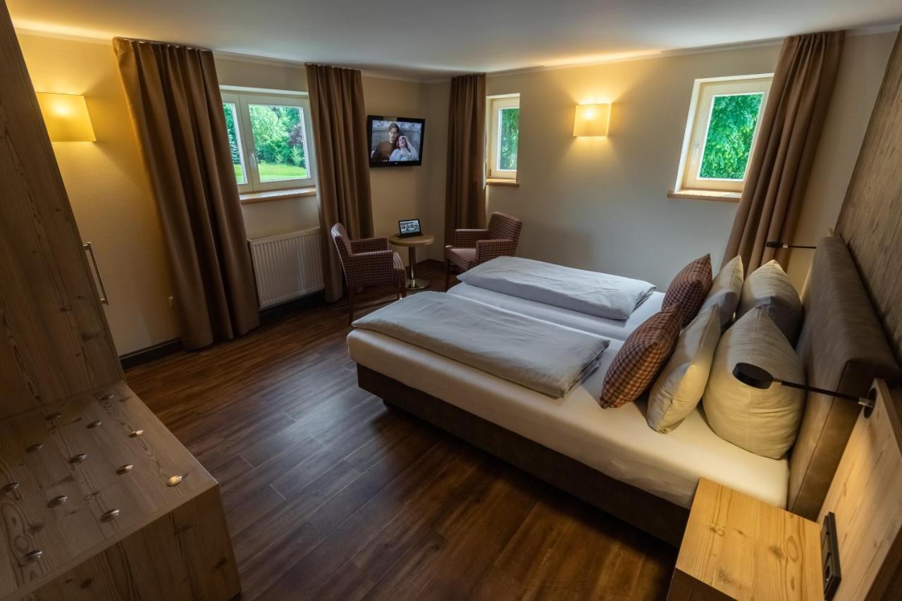 Dammschenke Gasthof & Hotel Курорт Юнсдорф Екстериор снимка